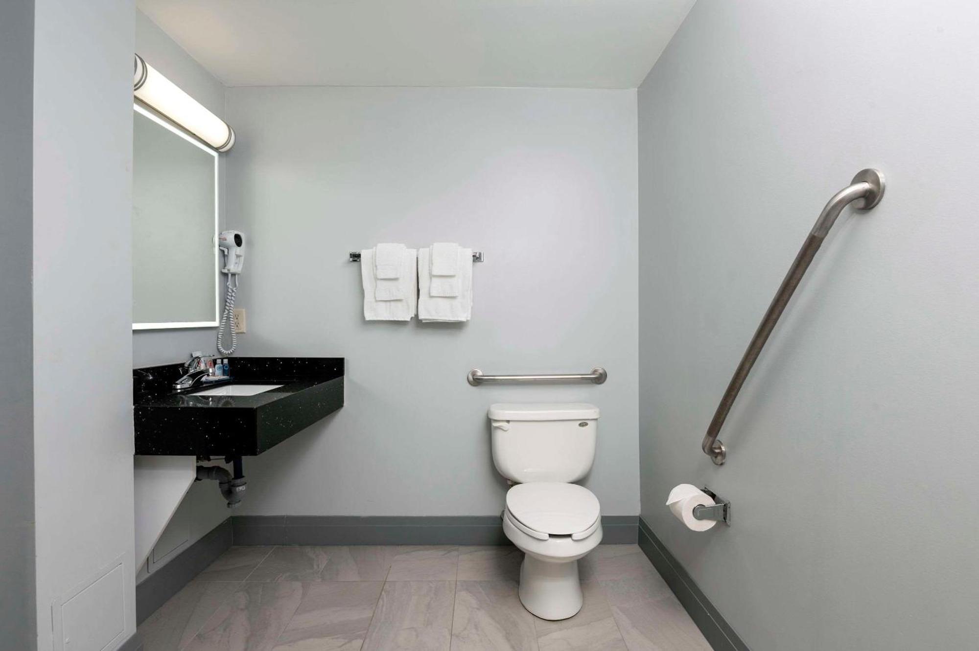 Comfort Hotel ไนแอการาฟอลส์ ภายนอก รูปภาพ